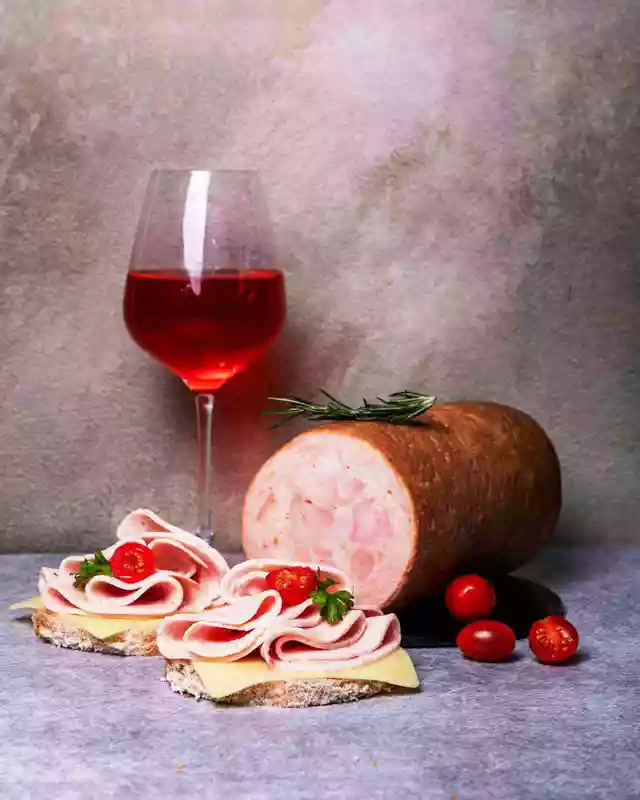 Chicken Smoked Premium Ham 500 gms - Slice Of Pink