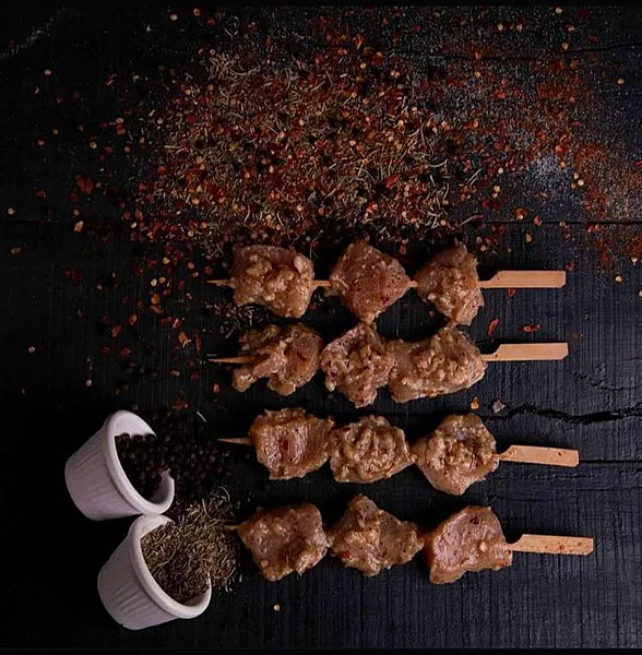 Marinated Chicken Skewers 500 Gms (4-5 Sticks)