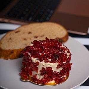 Cranberry Balsamic Cheese 150 Gms
