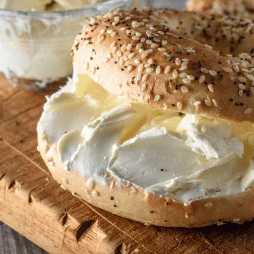 A2 Cream Cheese 200 gms (Chives & Roast Garlic) - Highland Farms