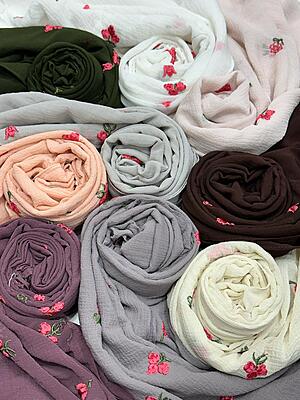 Crinkle Cotton With Flowers