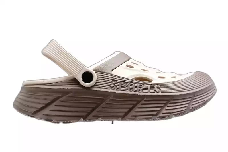 Wash & Wear Men’s Clogs – Lightweight, Comfortable & Water-Friendly