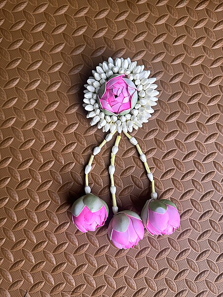 Artificial Jasmine Ring with Lotus Kunjam 1