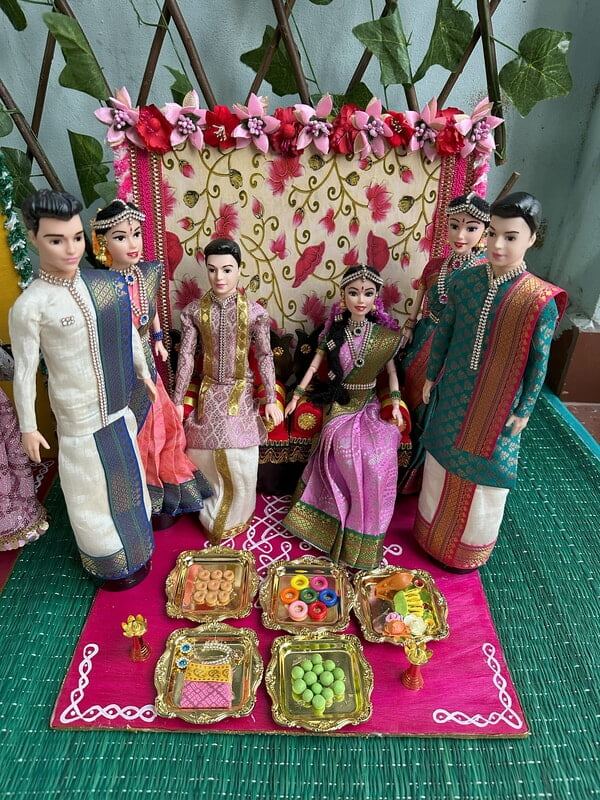 Engagement Doll Set 3