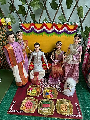 Engagement Doll Set 4