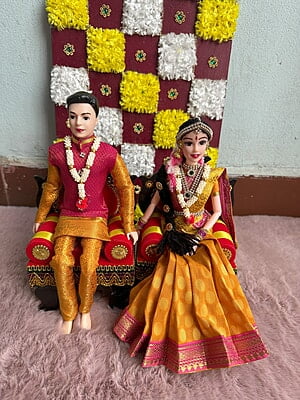 Engagement Doll Set 6