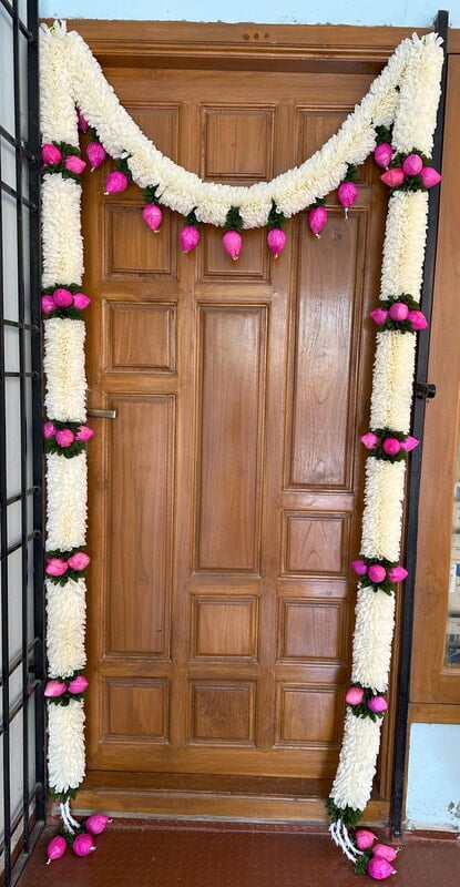 Cloth Garland Door Set