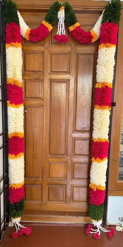 Cloth Garland Door Set 4
