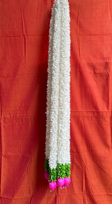 Cloth Garland with bud