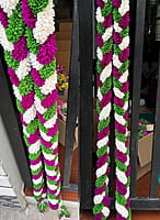 Cloth Garland With Three Colours