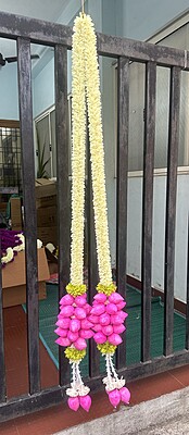 Lotus bud garland