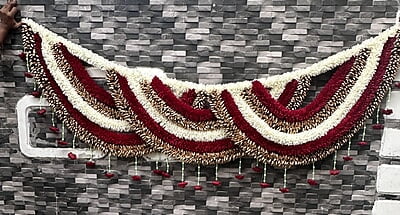 Palm and  cloth u garland