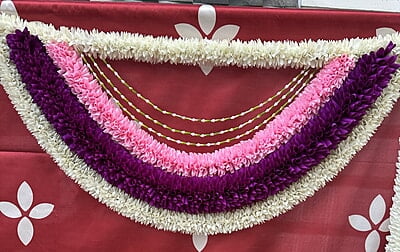 U garland with plastic bud 1