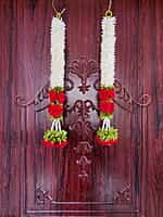 Cloth Garland With Rose hanging