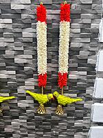 Cloth garland with parrot hangings
