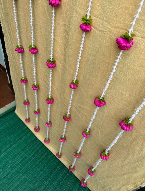 Open Lotus Flower Lilly String 1