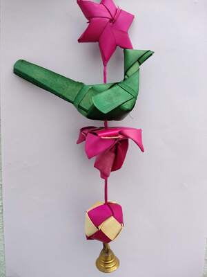 Parrot with Star and Ball