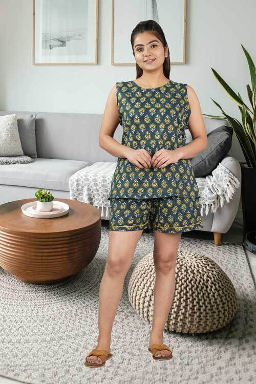 D30 Cotton Sleeveless Top Short Set D30 Cotton Sleeveless Top Short Set