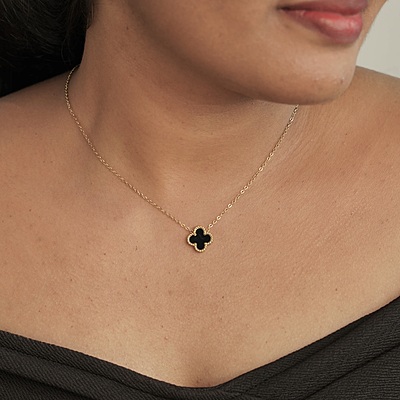 Single Black Clover Necklace Single Black Clover Necklace