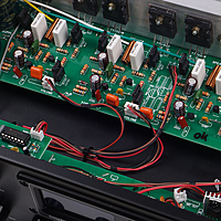 SOUND KING SK25000 - 2.1 CH AMPLIFIER WITH OPTICAL & COAXIAL