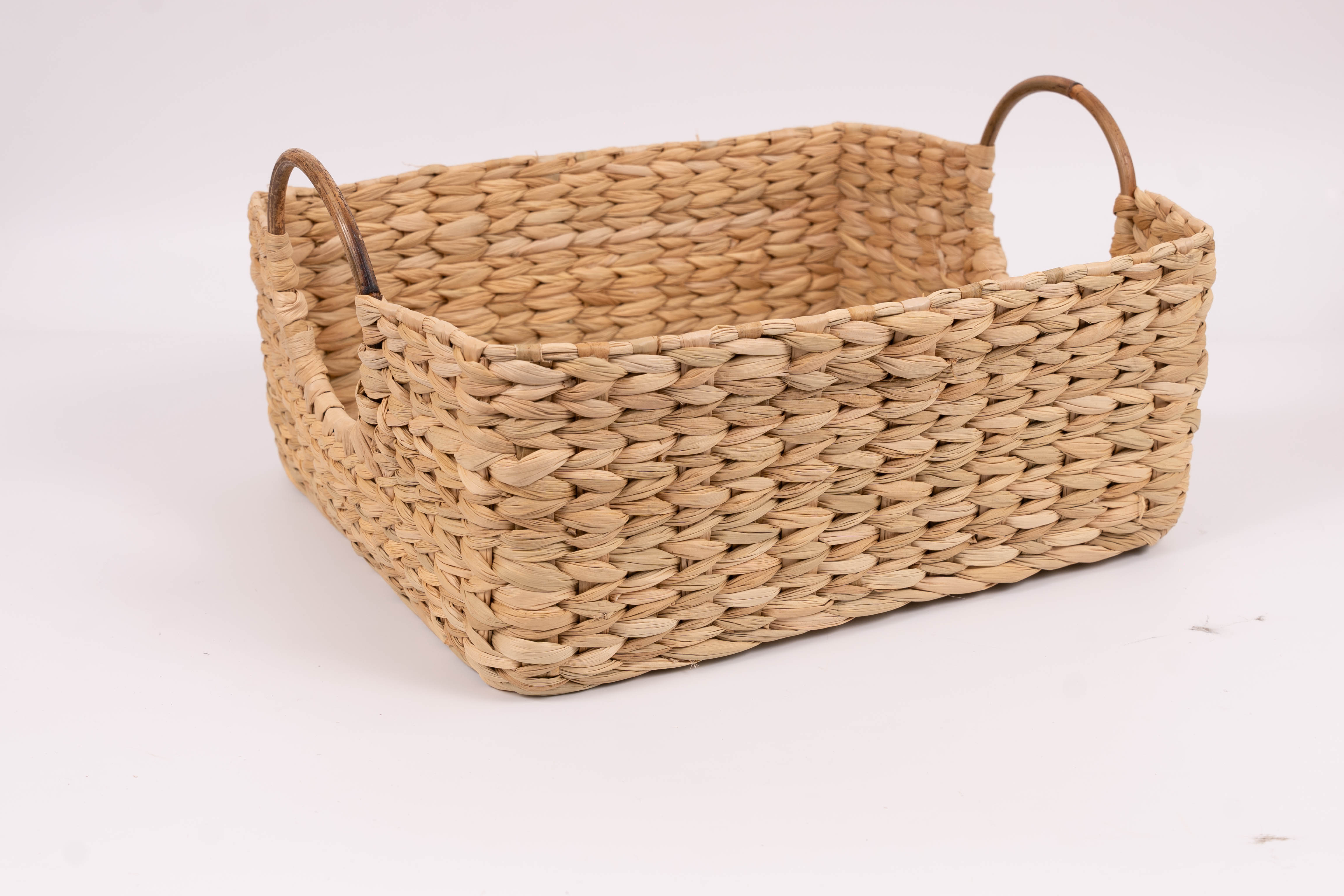 Kauna Hamper Tray with Kauna Handle