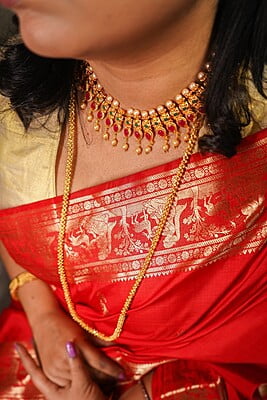 Red Heeran Swarnachari