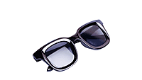 Soigné Female Medium Square Sunglasses.Glossy Black Color Soigné Female Medium Square Sunglasses.Glossy Black Color