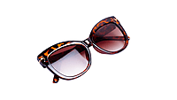 Soigné Female Oversized Sunglasses.Leopard Print