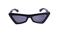 Soigné Female Large Cateye Sunglass.Glossy Black Color