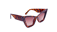 Soigné Female Oversized Cat Eye Sunglasses.Leopard Print