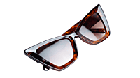 Soigné Female Oversized Cat Eye Sunglasses.Leopard Print