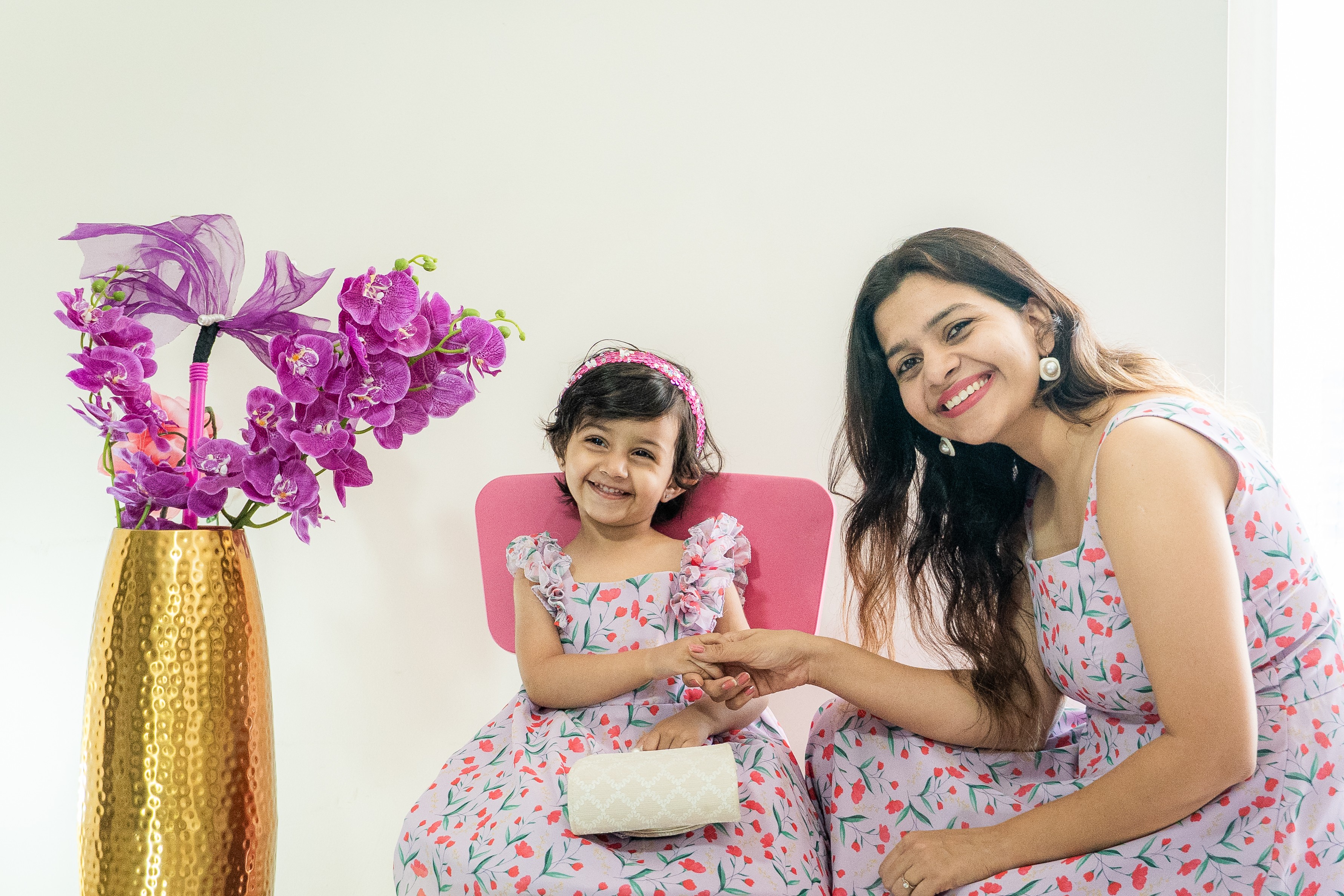 Lilac Blossom Mother-Daughter Dress Set with Charming Bow Accent