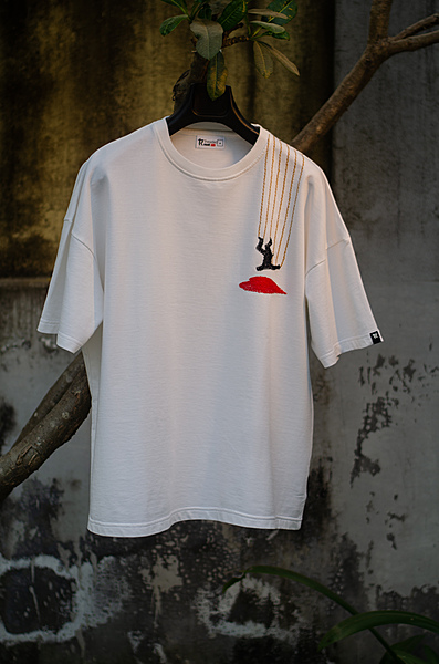 FALL IN LOVE KANTHA T-SHIRT