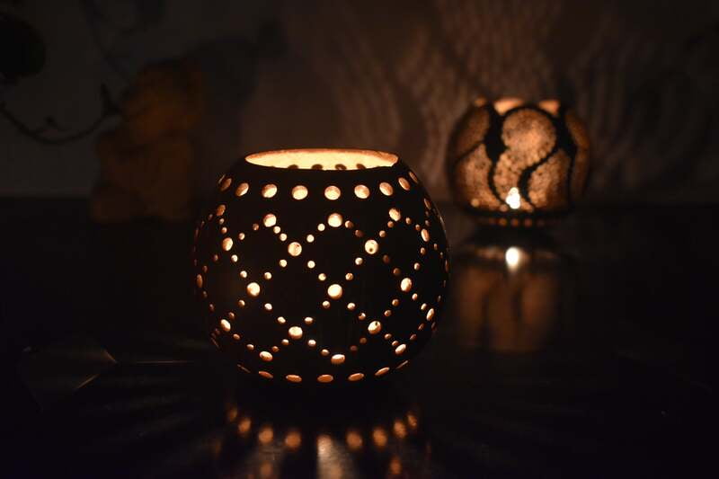Coconut Shell Tea Light Holder - Diamond