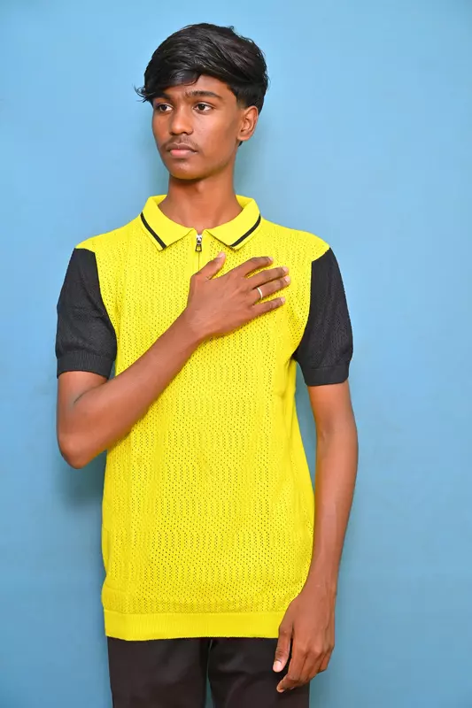 HALF SLEEVE COLLOR TSHIRT