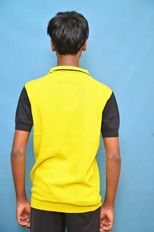 HALF SLEEVE COLLOR TSHIRT