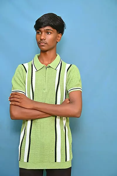 PREMIUM TSHIRT WHITE WITH GREEN