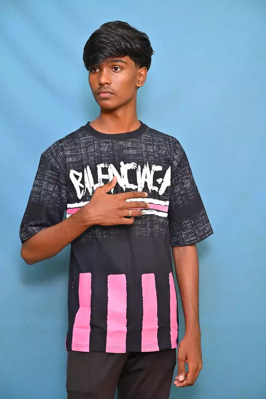 PREMIUM FIVE SLEEVE TSHIRT