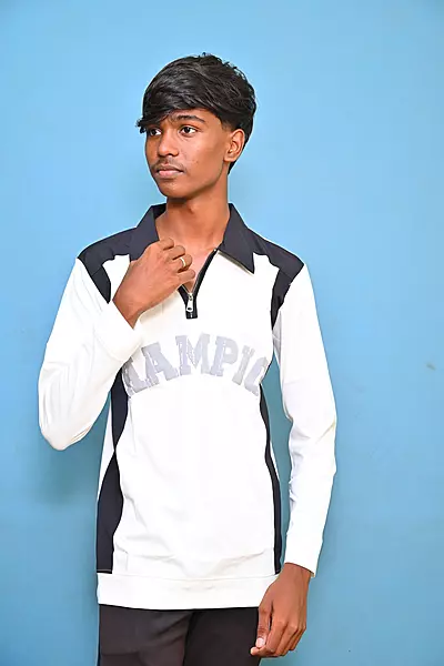 FULL SLEEVE TSHIRT WHITE WITH BLACK