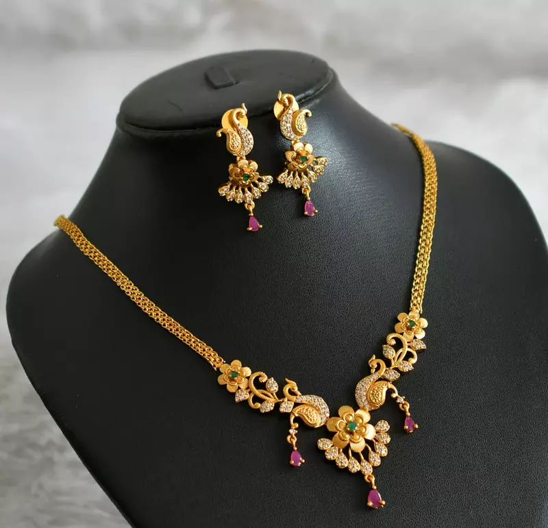 Antique peacock gold floral necklace set