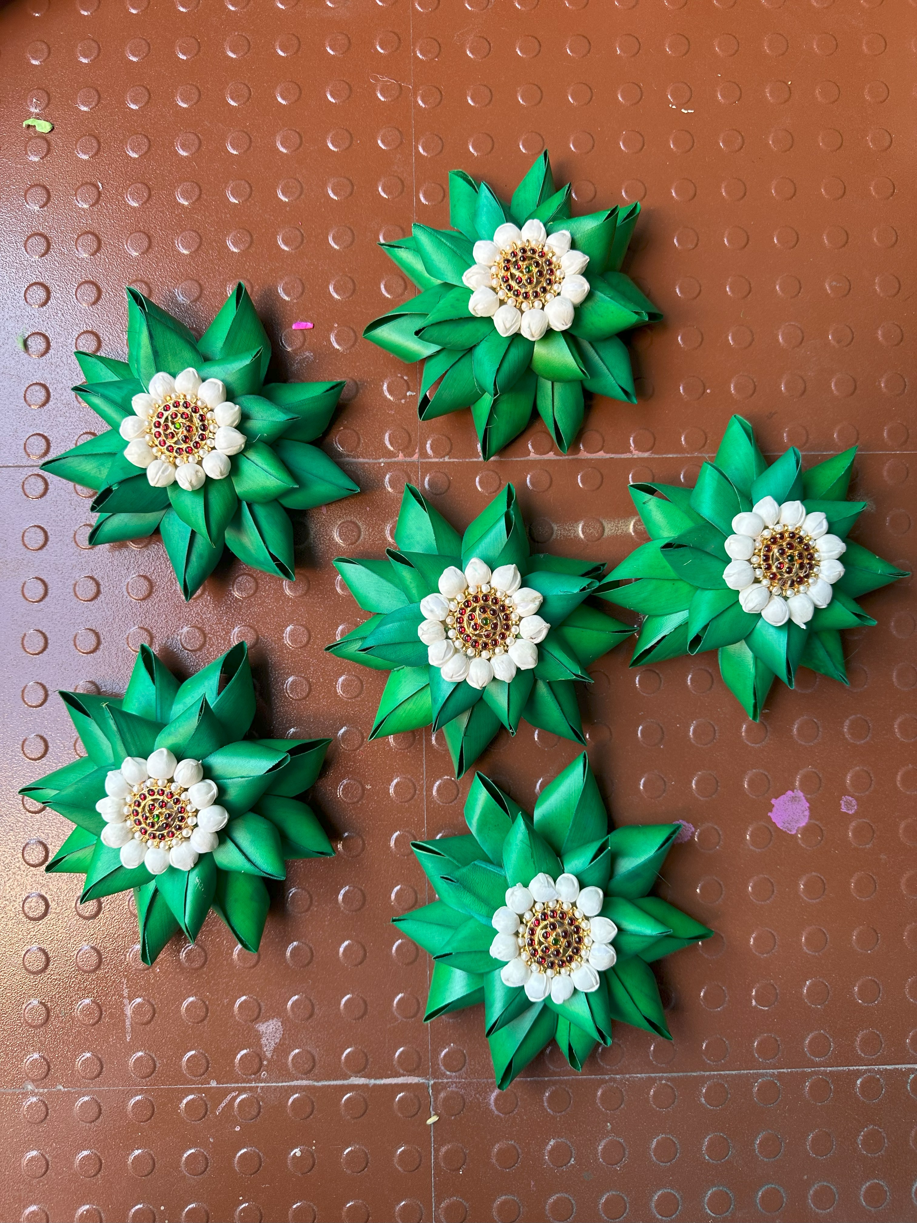 Palm star billa hangings 1 Palm star billa hangings 1