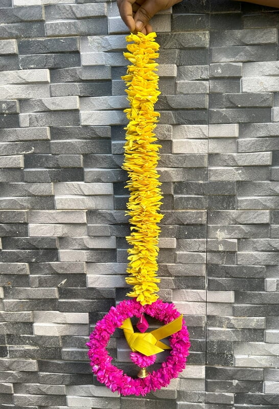 Lilly Ring Garland Lilly Ring Garland