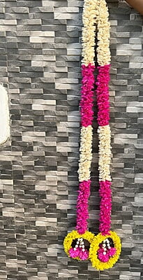 Lilly Ring Garland 1