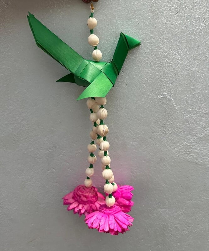 Decor Hanging 4 Decor Hanging 4