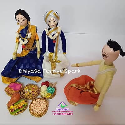 Woollen Wedding Doll Set