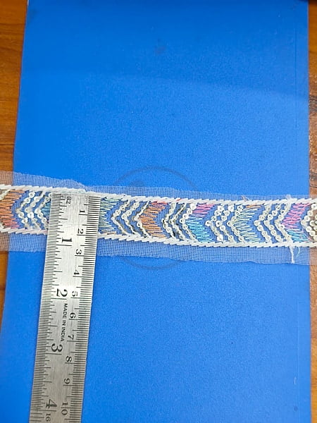 3MM 1inch  Net Lace Arrow Barfi 20 Mtr(Mix Design)