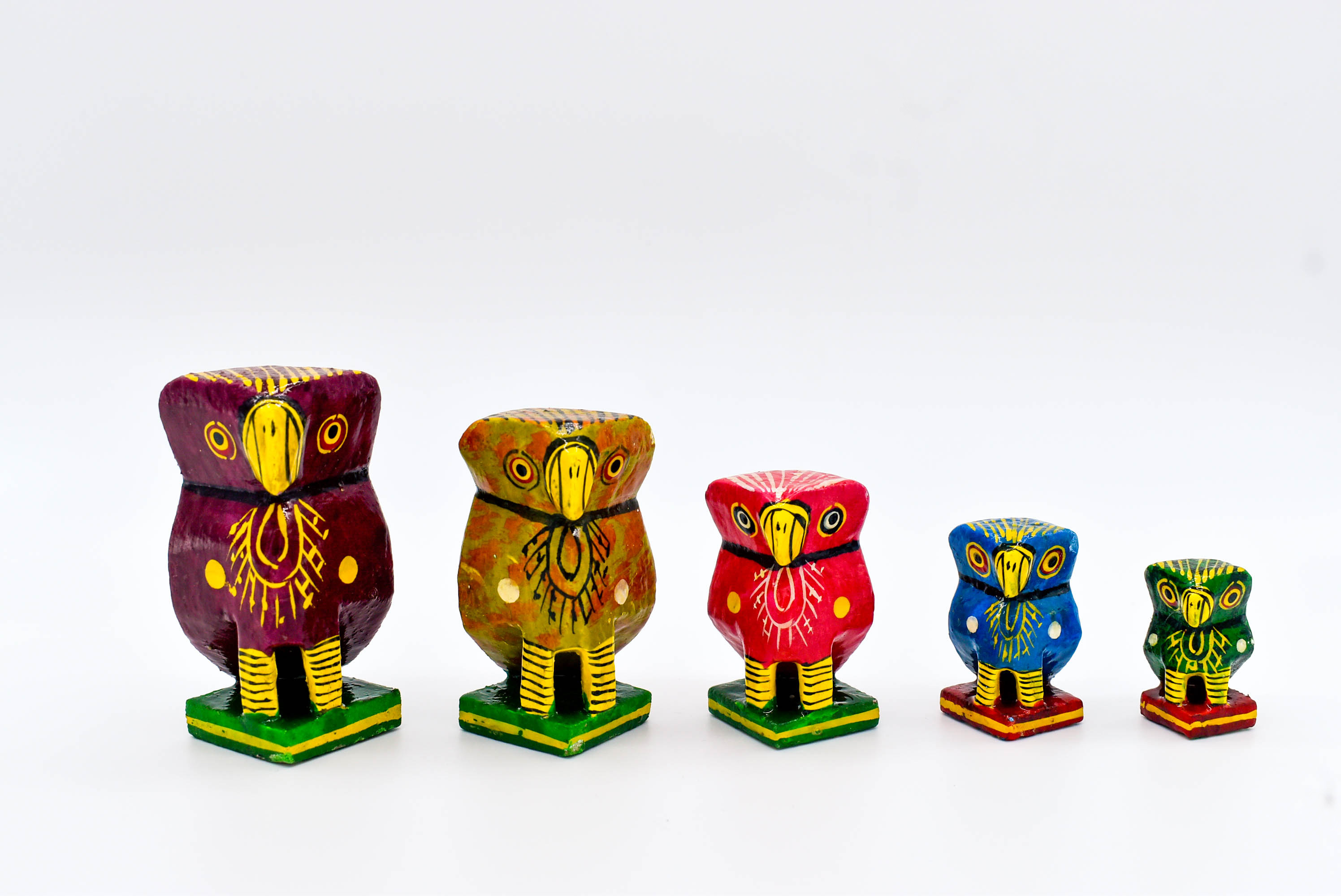 Handcrafted Wooden Owl Family Figurines, Set of 5, Multicoloured, 9 cm to 4 cm Height