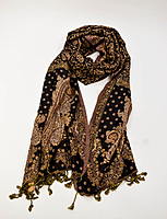 Elegant Paisley Wool Viscose Blend Women's Stole with Tassels, Black and Gold