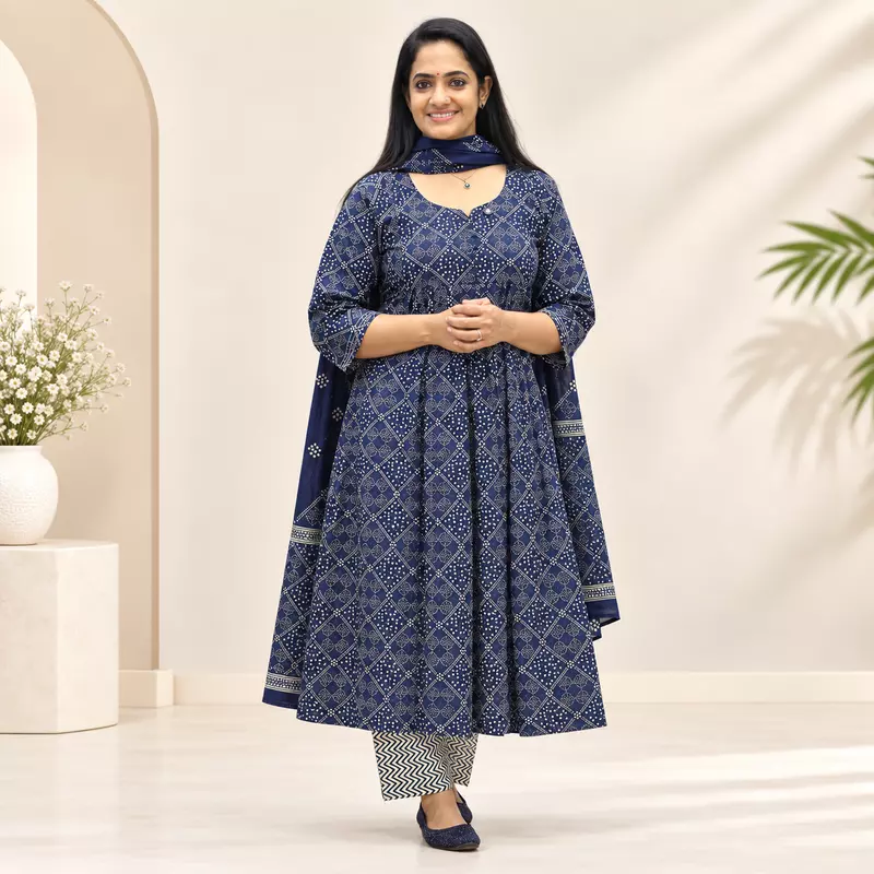 28iC  Kurta Pant Dupatta Set, Cotton