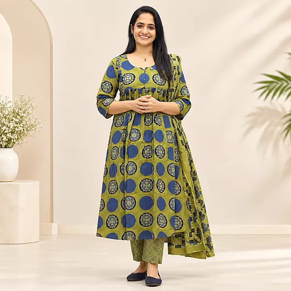 28iD  Kurta Pant Dupatta Set, Cotton